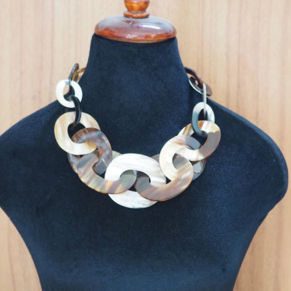Large MATTE Horn Necklace Chunky N2.30